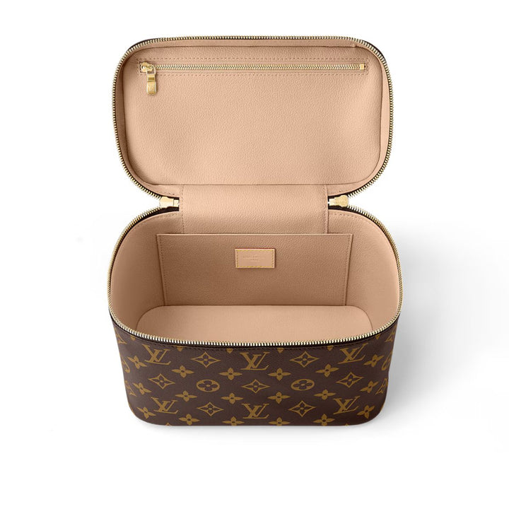 BB Vanity Case Monogram Canvas  9.4in/24cm M42265